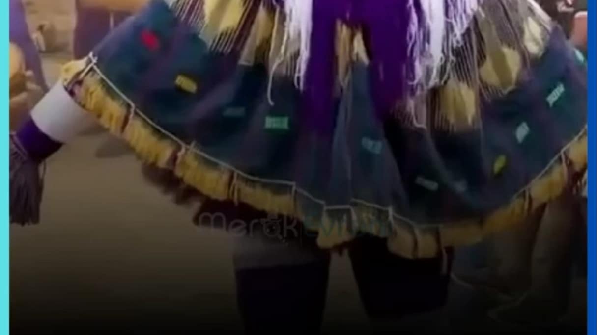 Üstü Sabit Altı Işık Hızında! Bu Dansı Yapmak İmkansız!