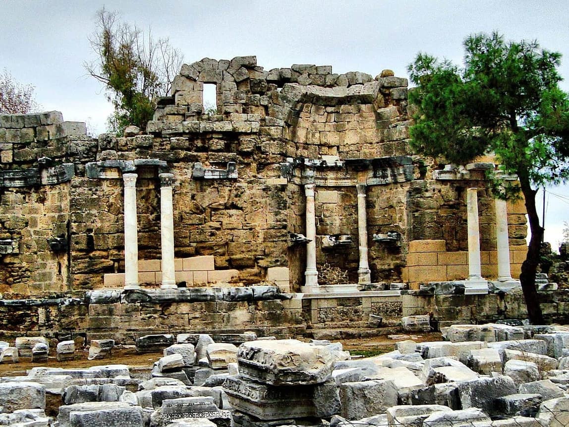 Antalya Side sahili